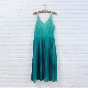 BANANA REPUBLIC ombre pleated cinched waist dress emerald
